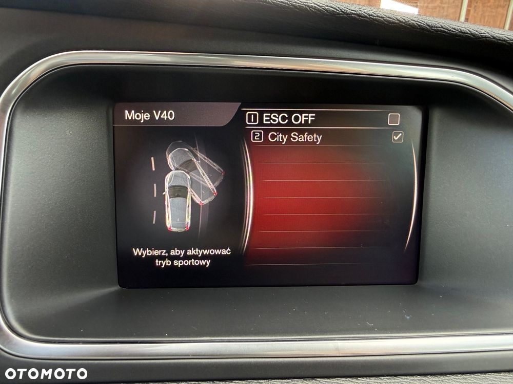 Volvo V40 T2 Drive-E R-Design Momentum - 16