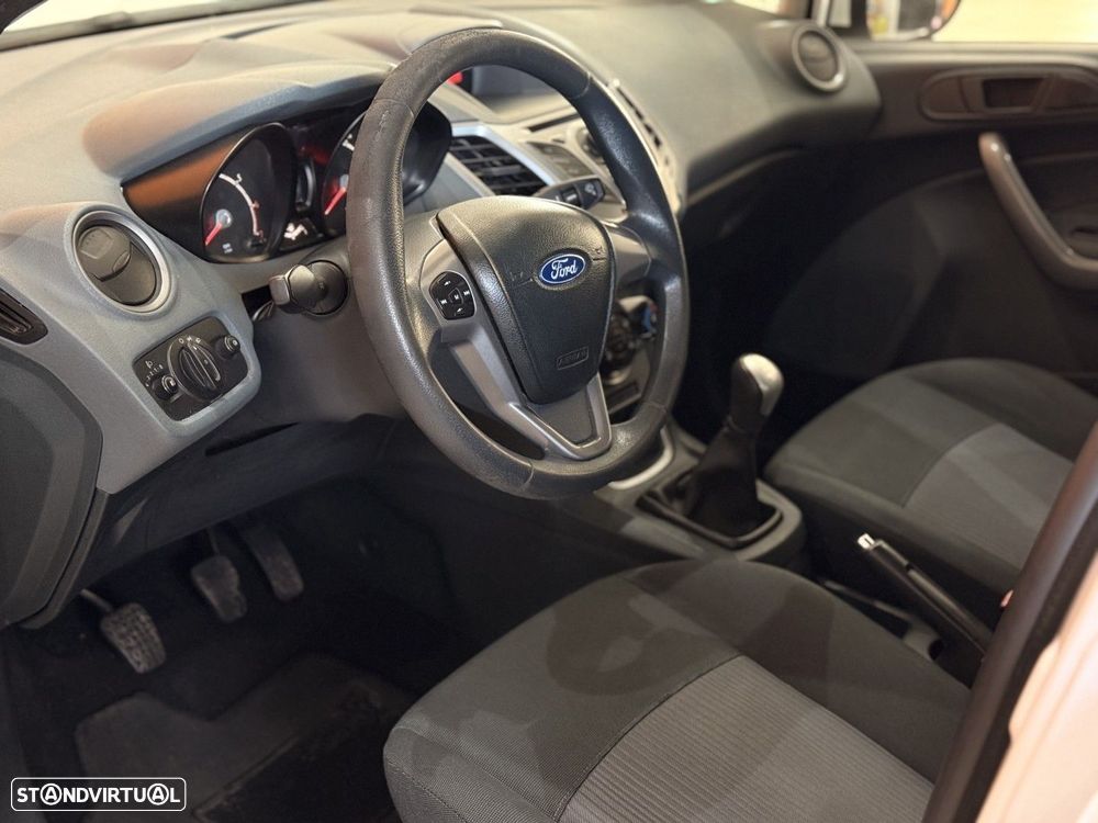 Ford Fiesta - 5