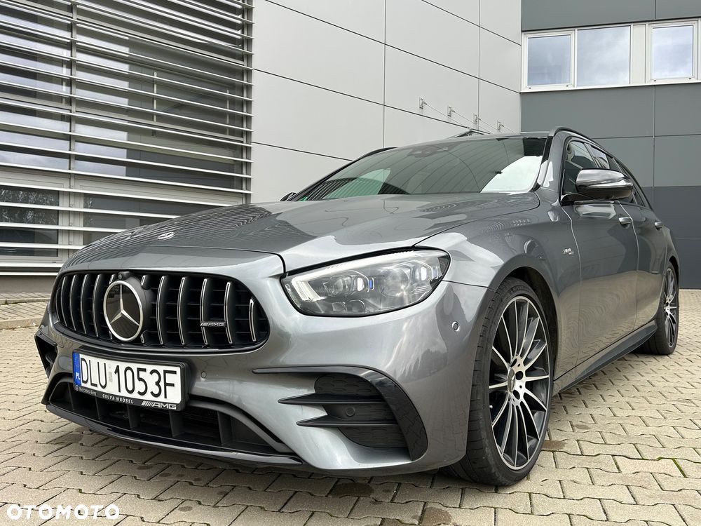 Mercedes-Benz Klasa E AMG 53 4Matic+ T AMG Speedshift TCT-9G - 2