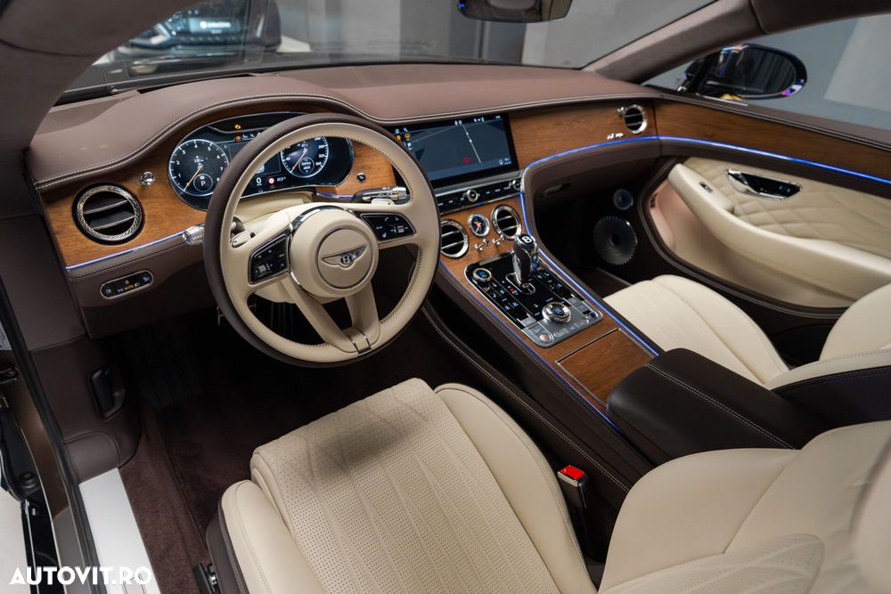 Bentley Continental V8 Azure - 15
