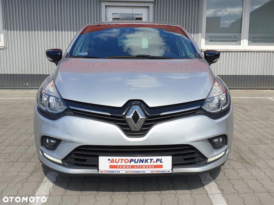 Renault Clio - 8