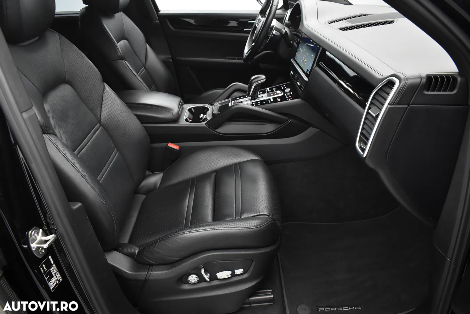 Porsche Cayenne Tiptronic S - 13