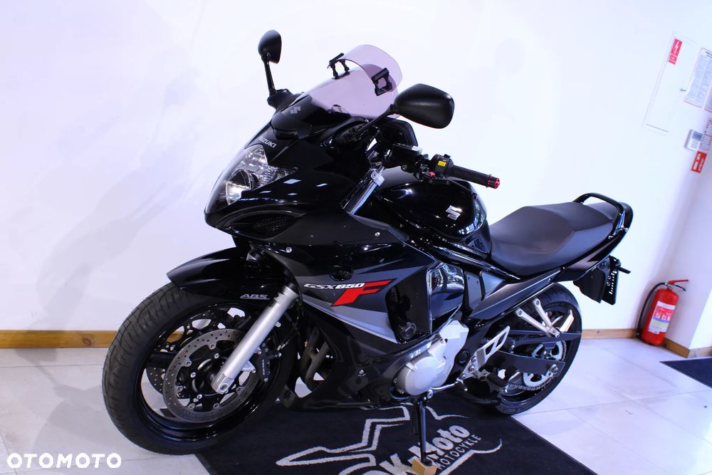 Suzuki GSX - 5