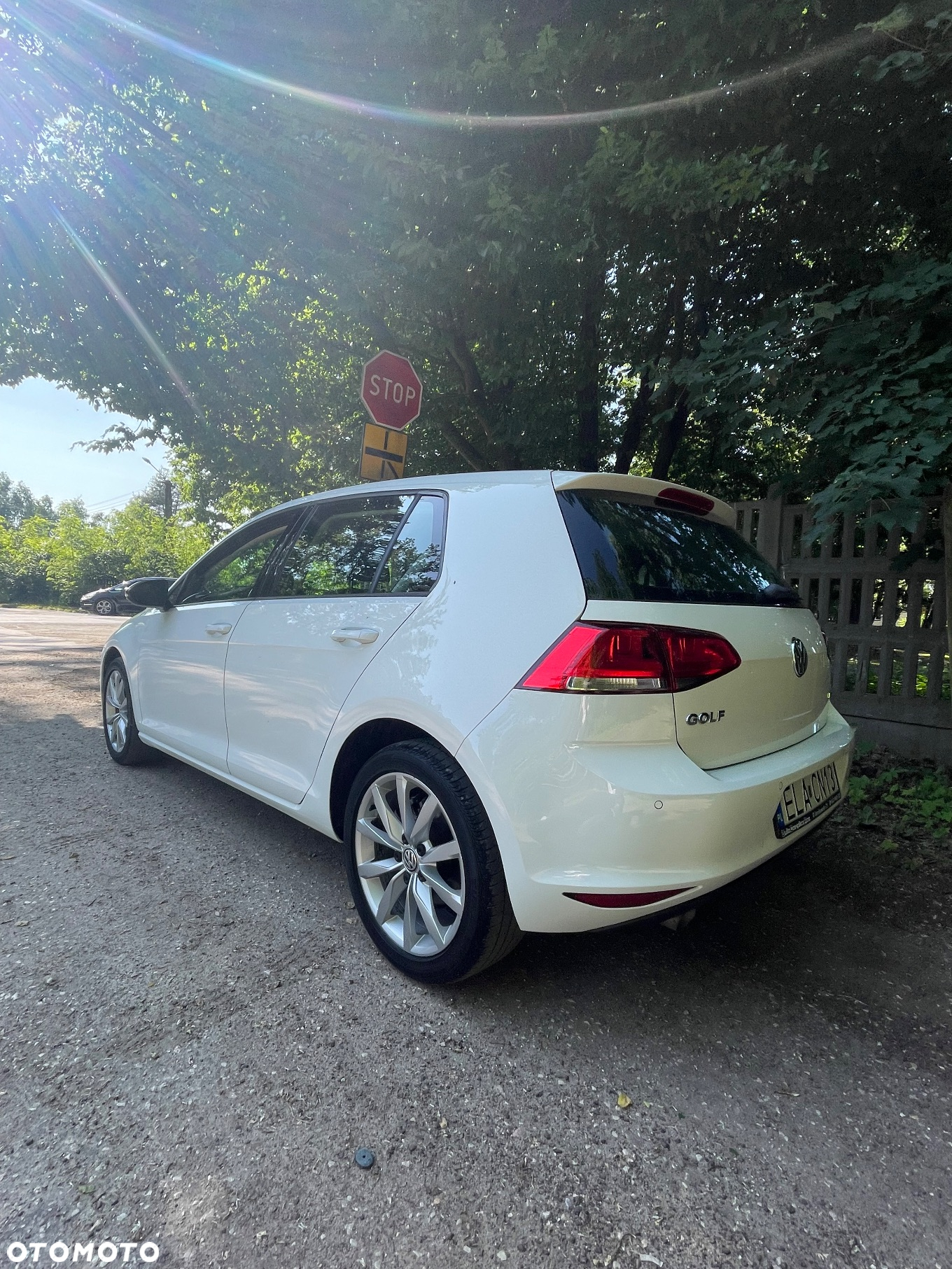 Volkswagen Golf 1.6 TDI BlueMotion Technology Comfortline - 16