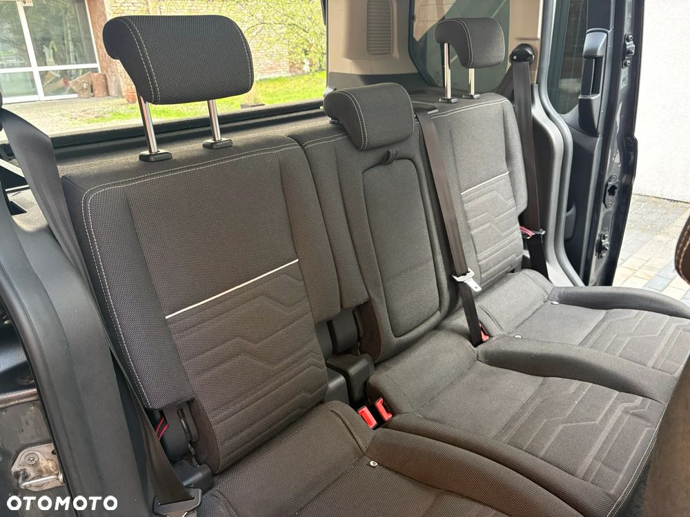 Ford Tourneo Connect Gr 1.5 TDCi Titanium PowerShift - 13