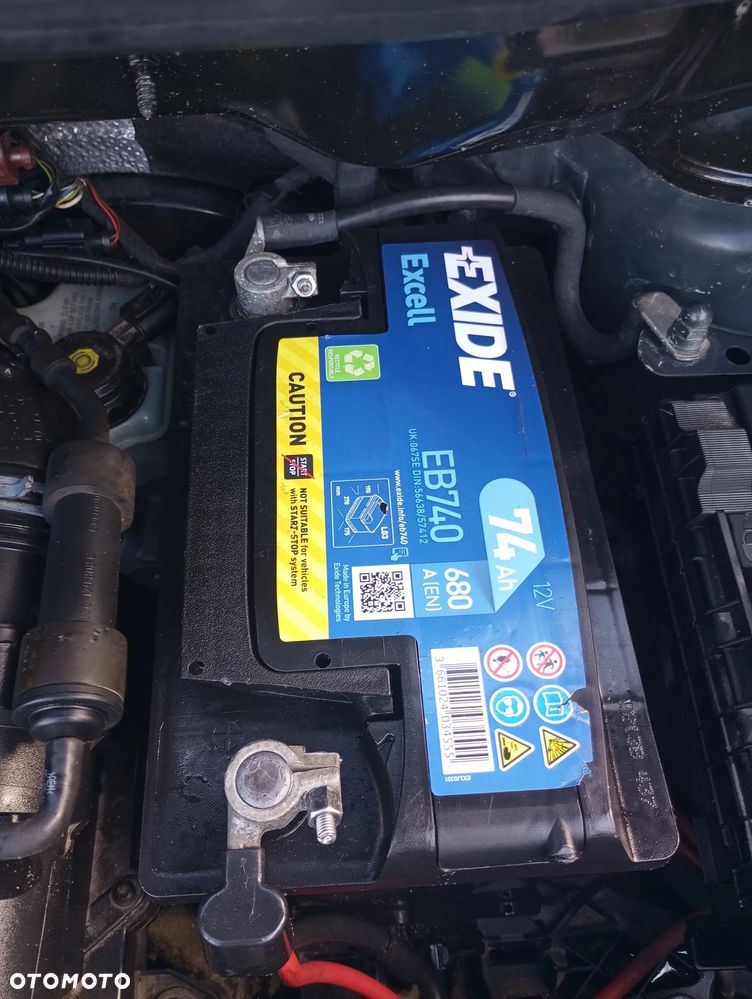 Volkswagen Touran 2.0 TDI DPF Life - 26