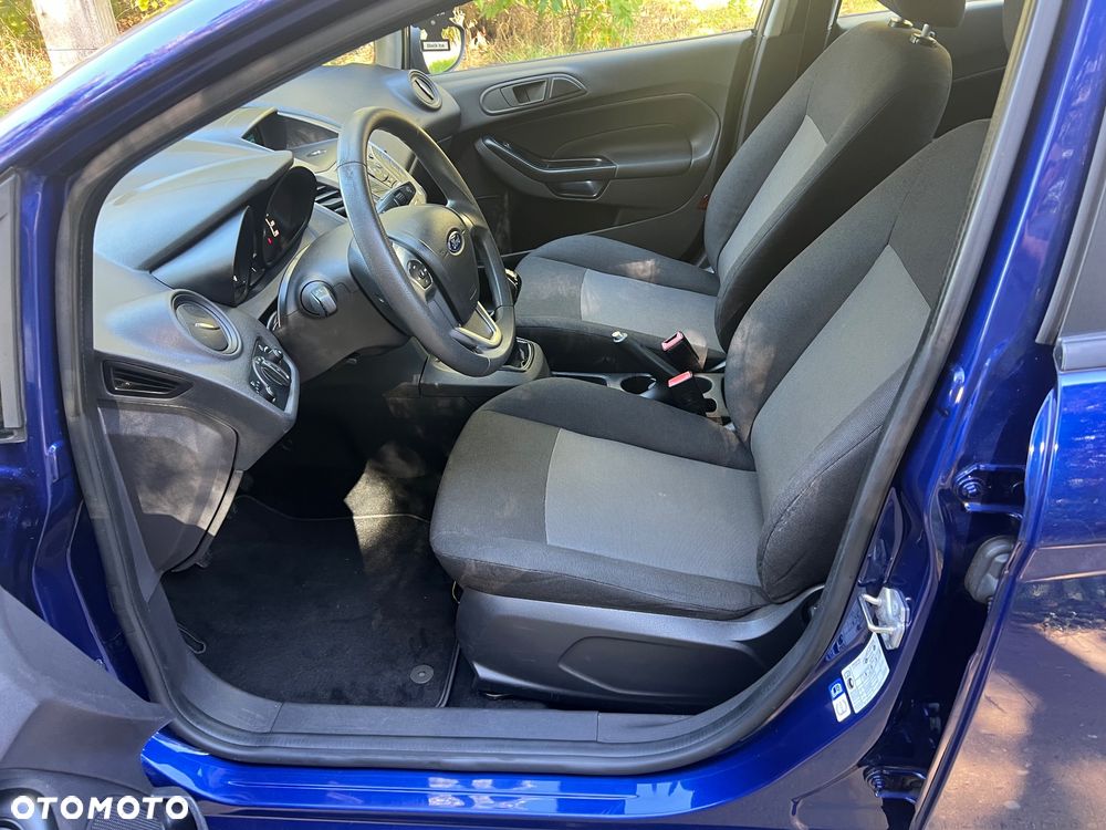 Ford Fiesta - 9