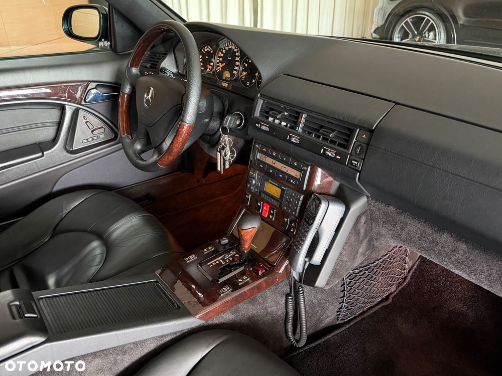 Mercedes-Benz SL 500 - 11