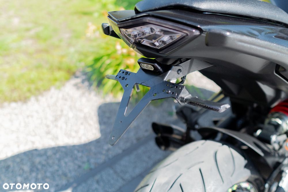 Kawasaki Ninja 1000 SX - 25