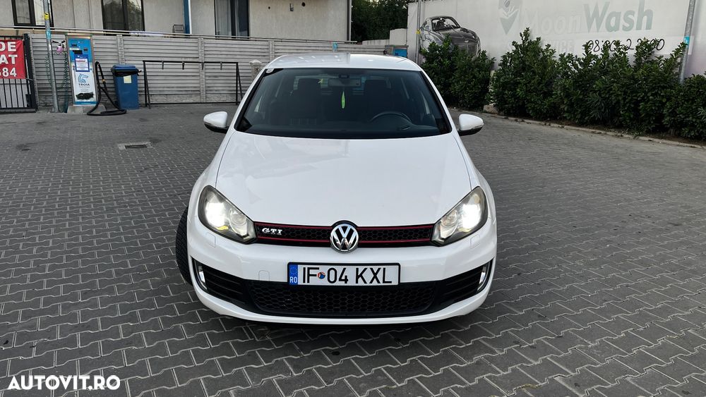 Volkswagen Golf 2.0 TSI GTI DSG - 2