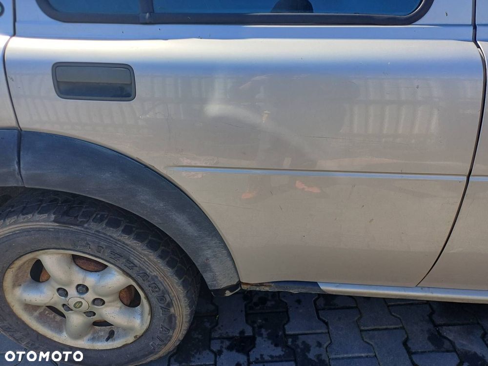 DRZWI KOMPLETNE PRAWY TYŁ LAND FREELANDER I 642 - 2