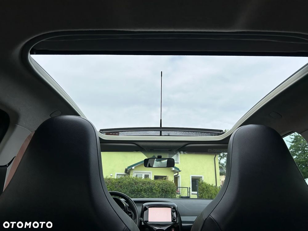 Toyota Aygo x-play - 10
