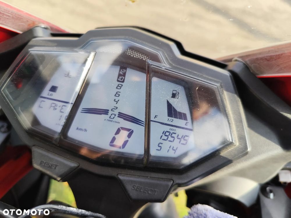 Yamaha YZF - 12