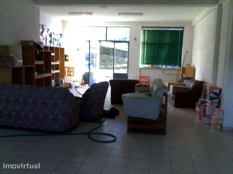 Loja para Arrendar ou venda pela melhor proposta. - Grande imagem: 2/3