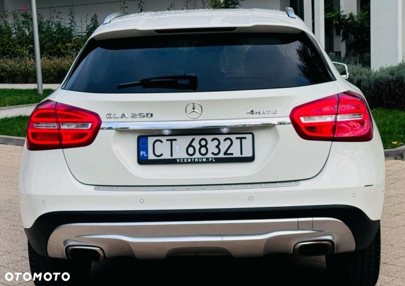 Mercedes-Benz GLA 250 4-Matic - 5