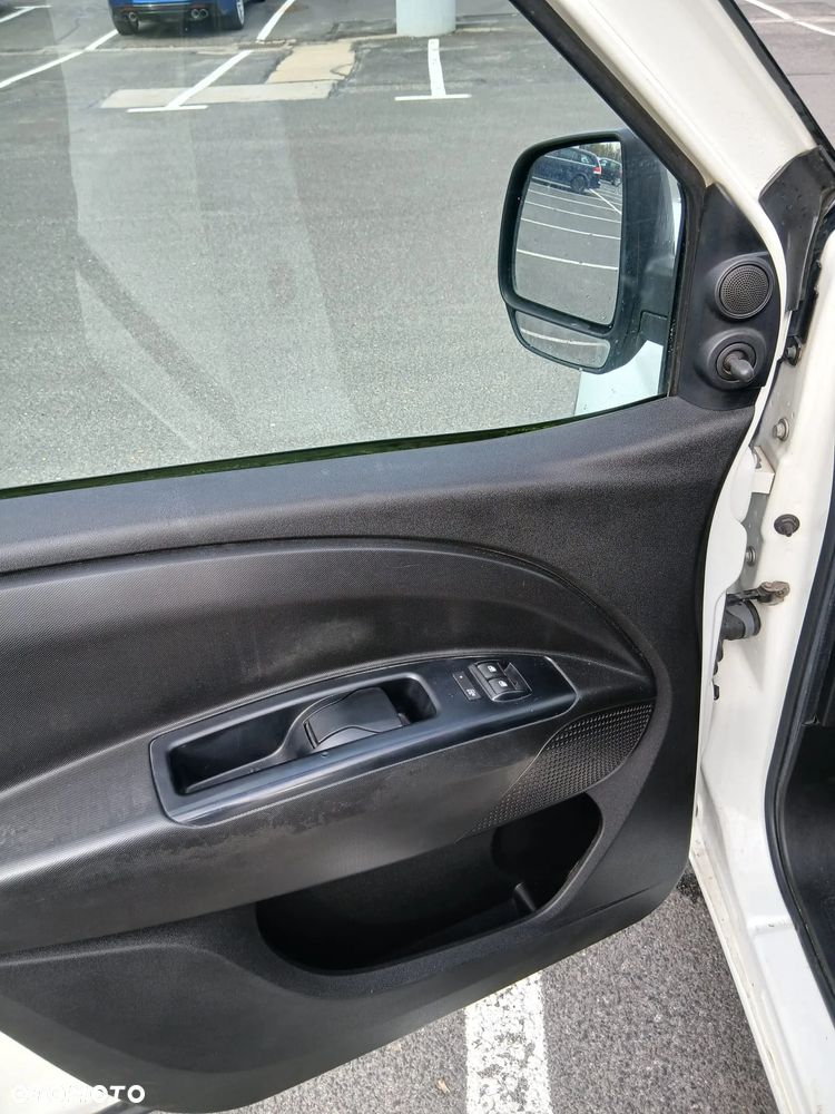 Opel Combo - 10