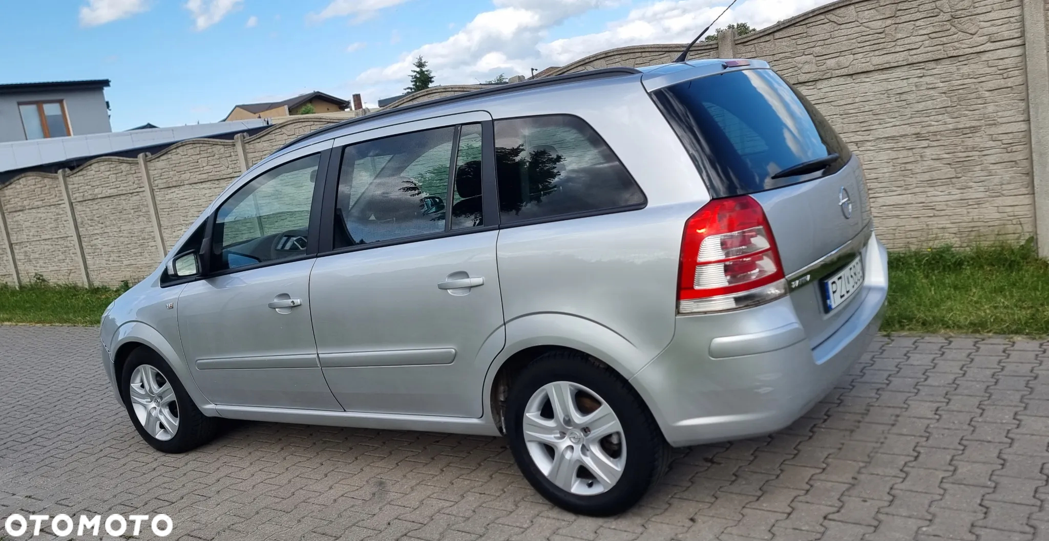 Opel Zafira - 11