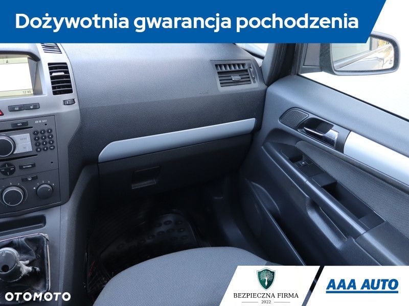 Opel Zafira - 10