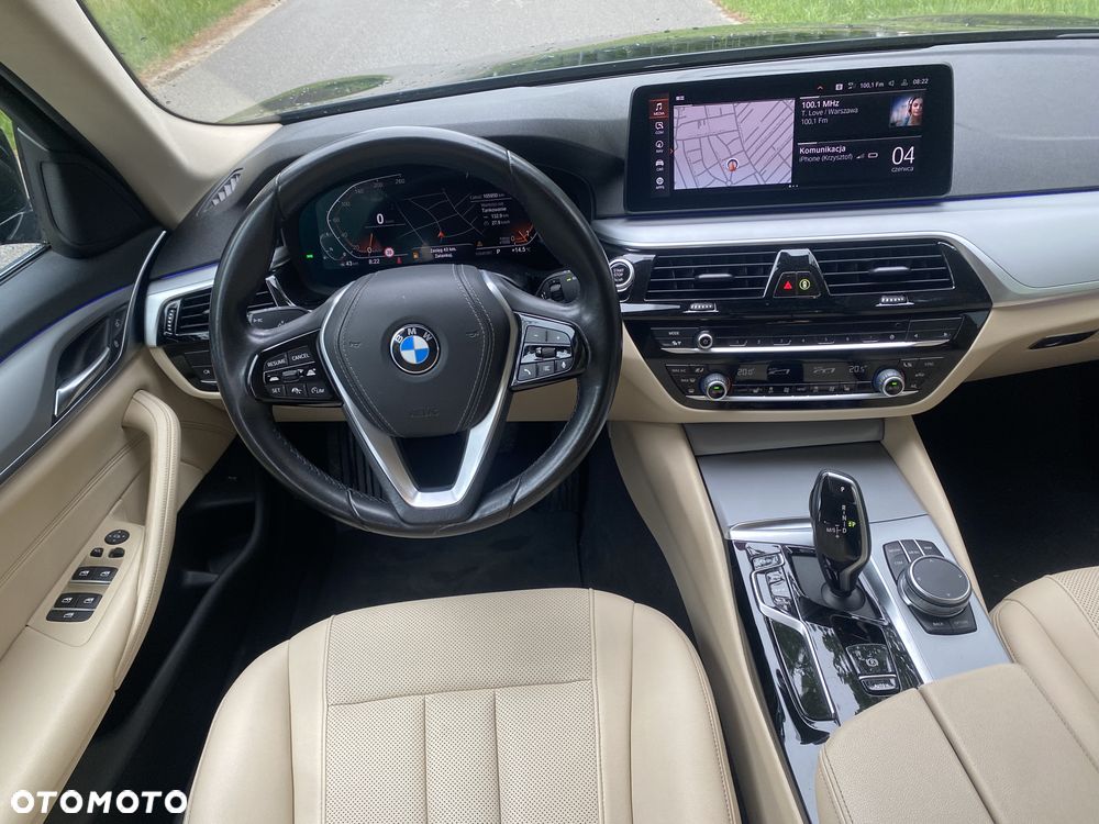 BMW Seria 5 530i xDrive - 11