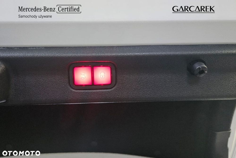 Mercedes-Benz EQE - 16