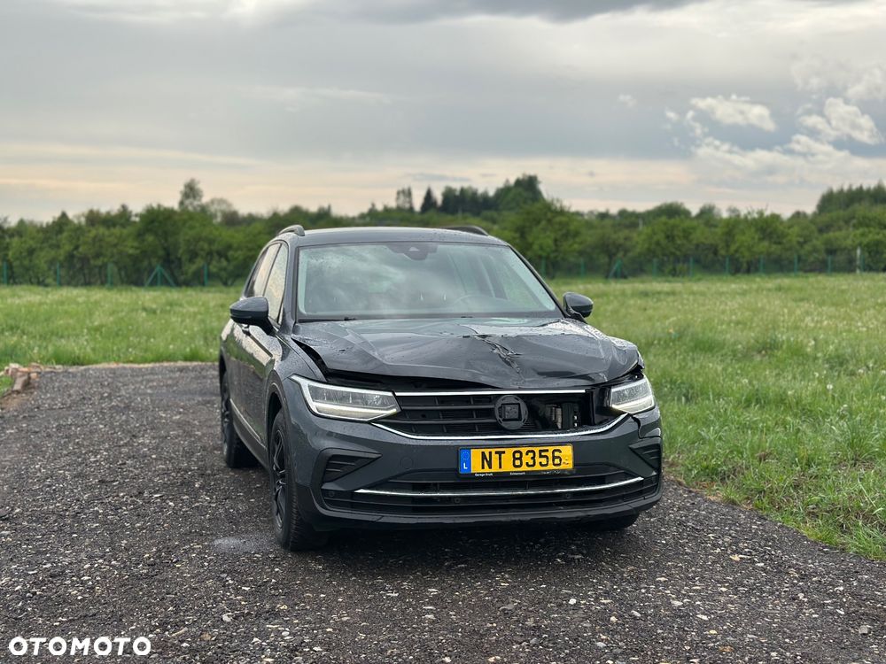 Volkswagen Tiguan - 4