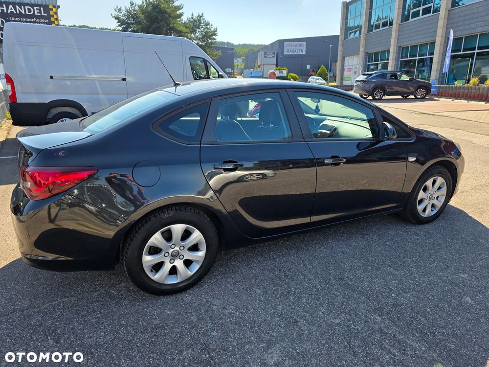 Opel Astra 1.7 CDTI Essentia - 4