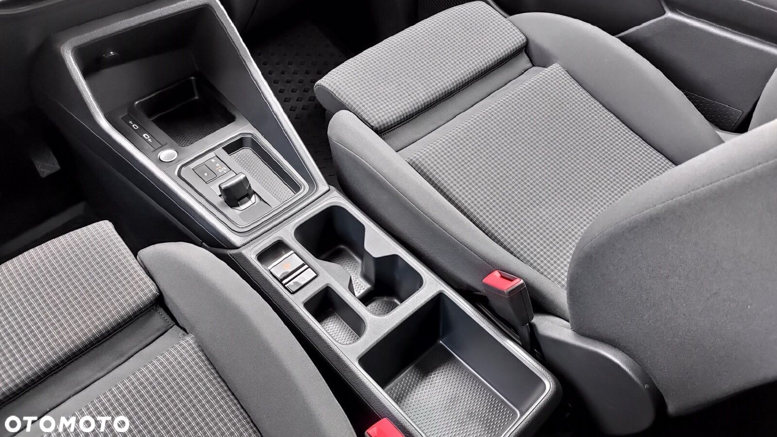 Volkswagen Caddy - 23
