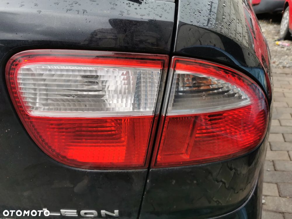 Lampy tył zewnętrzne i błotnik Seat Leon I - 5
