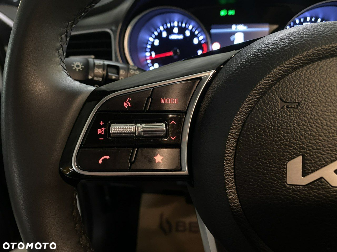 Kia XCeed - 17