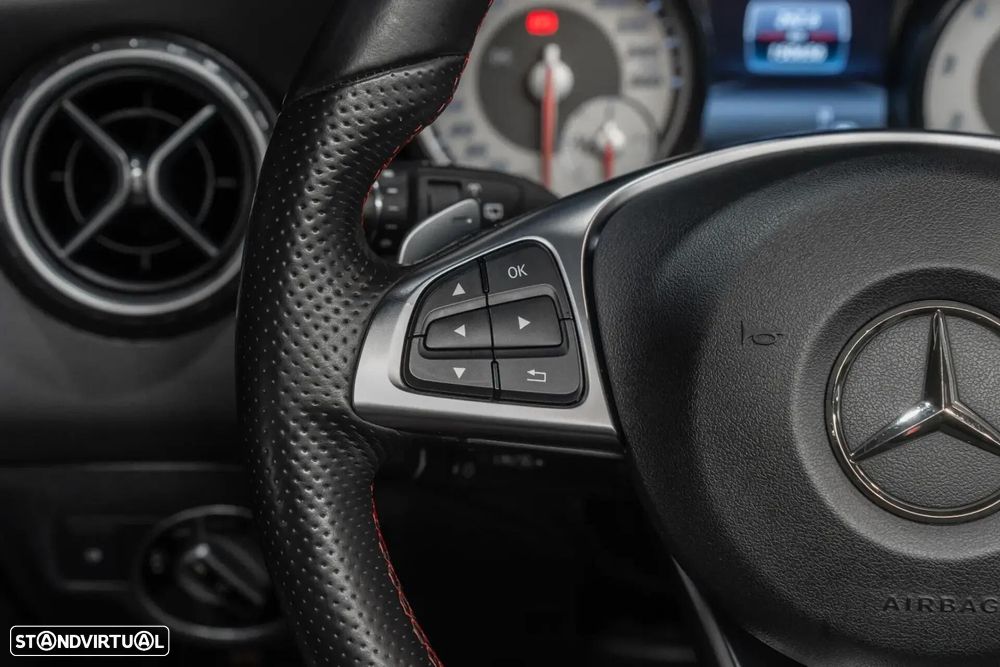 Mercedes-Benz GLA 180 AMG Line Aut. - 12
