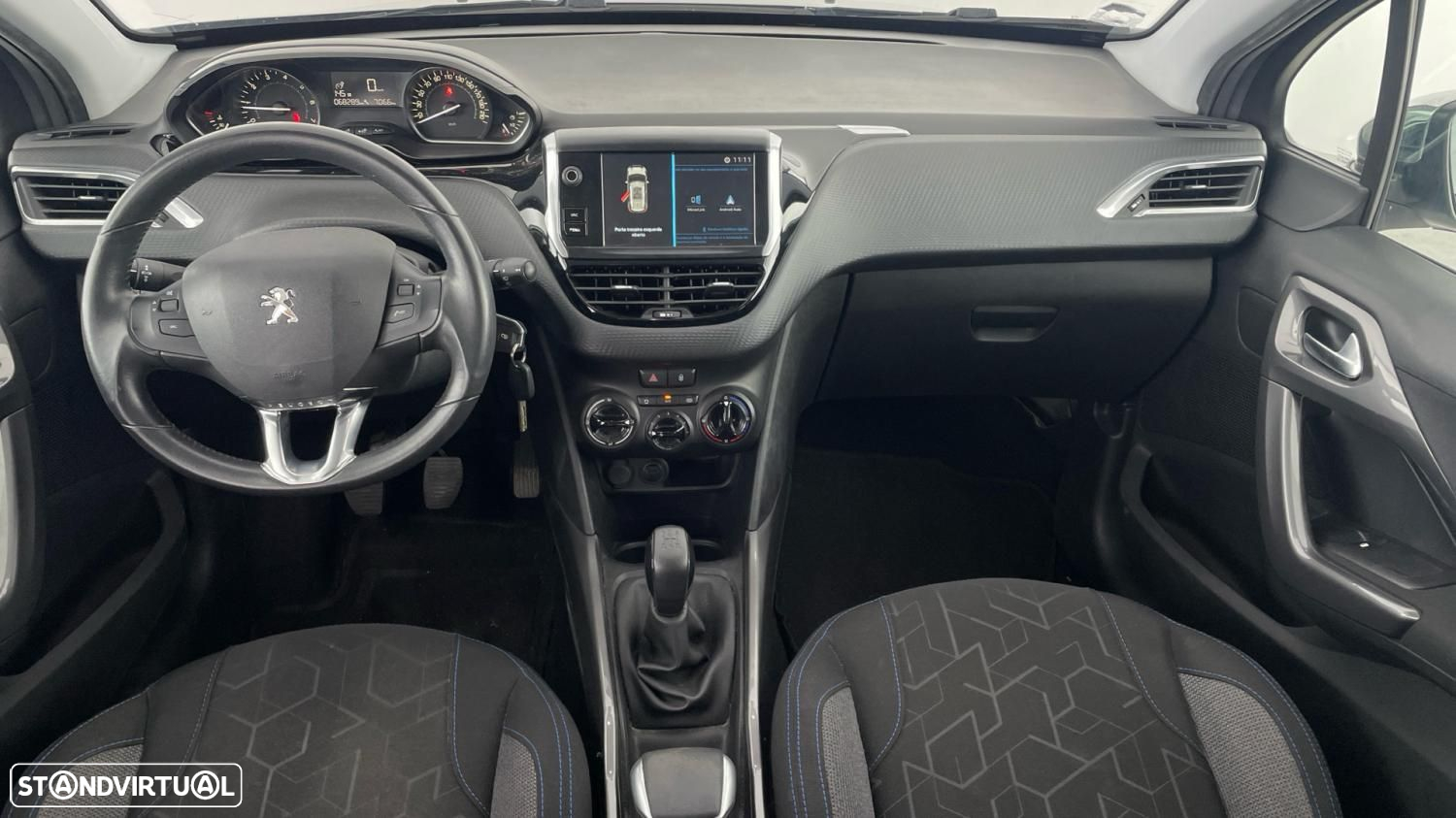 Peugeot 2008 - 11