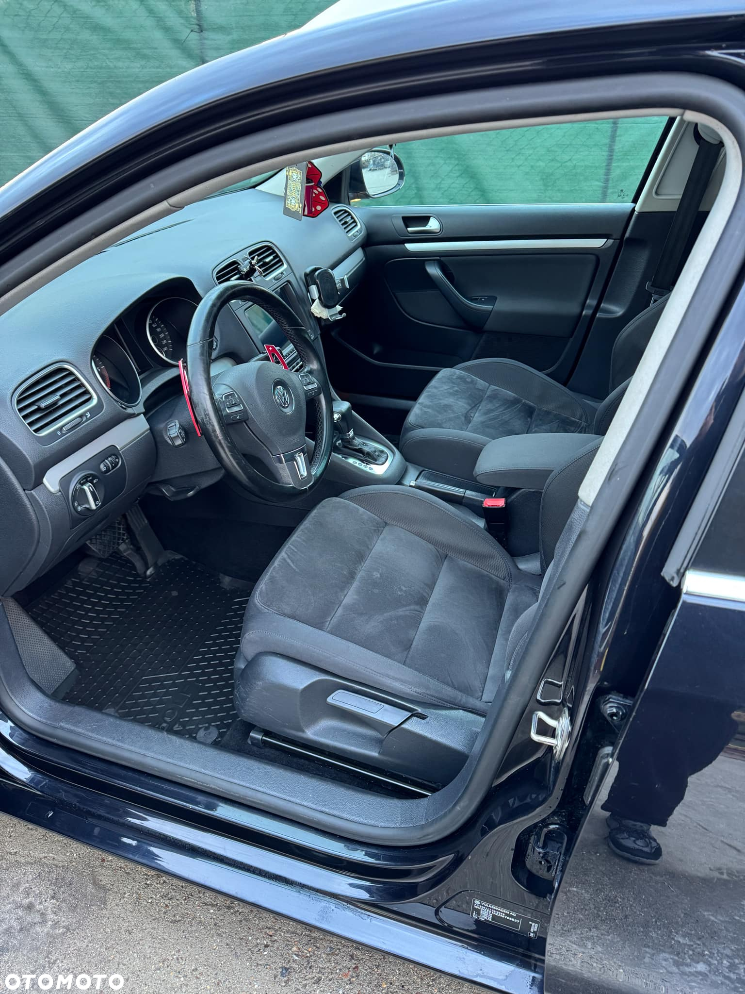 Volkswagen Golf VI 2.0 TDI Highline DSG - 11