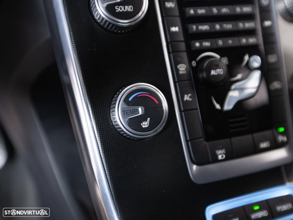 Volvo V60 D6 Twin Engine Geartronic RDesign - 16