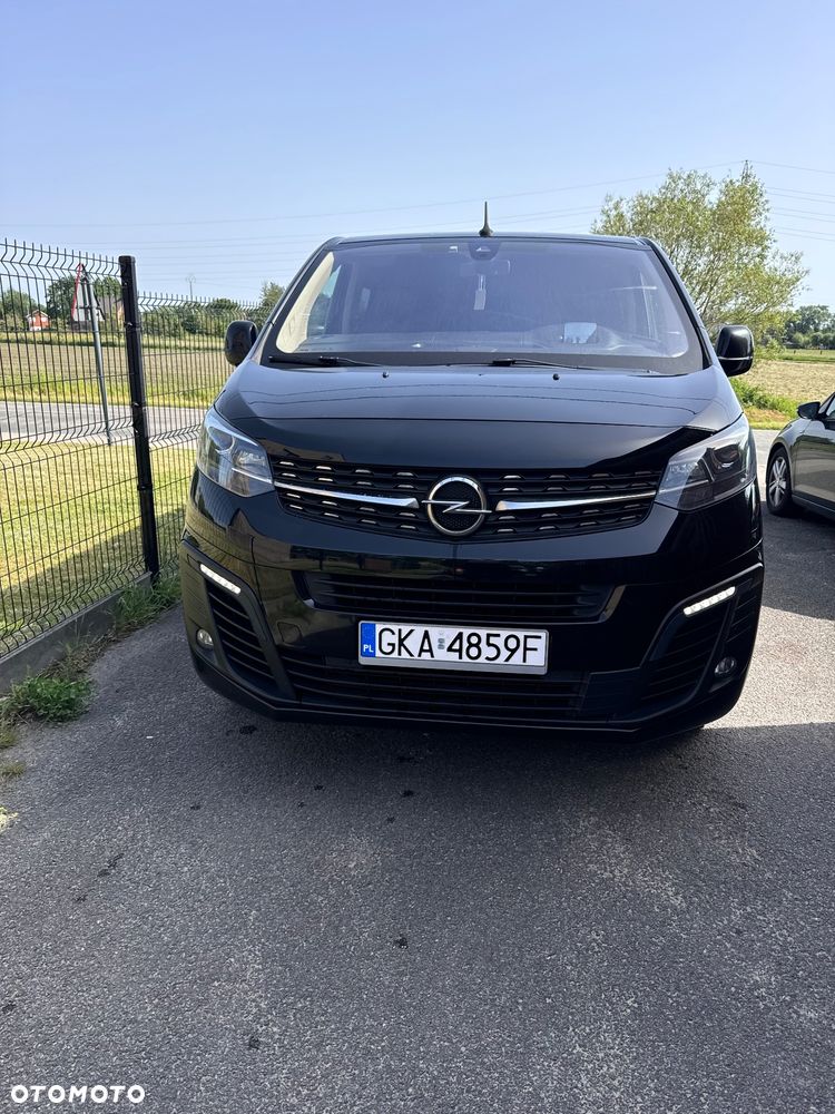 Opel Vivaro - 1