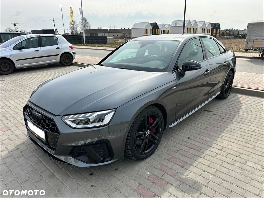 Audi A4 Limousine - 1