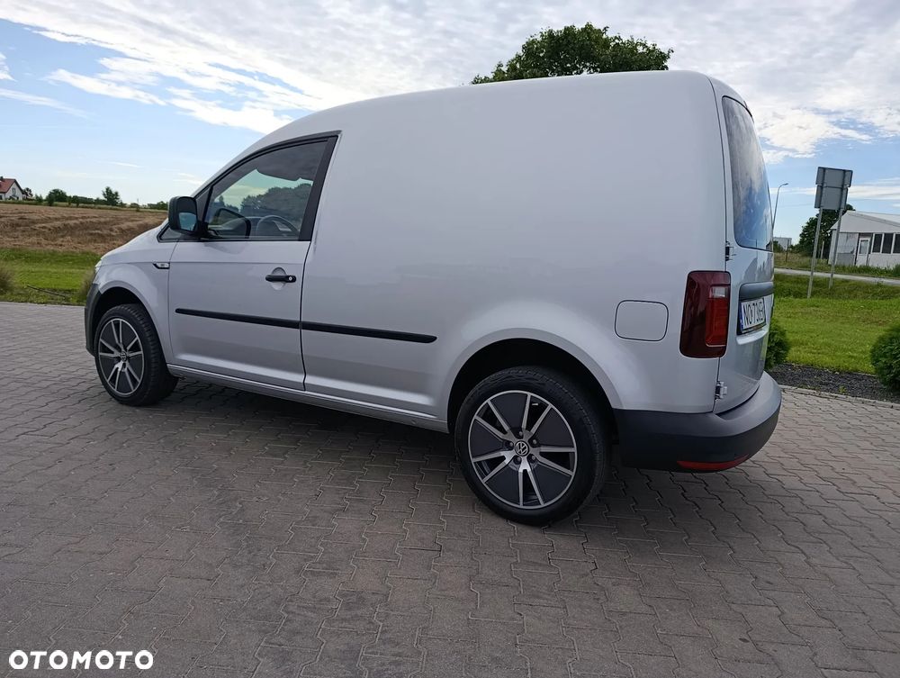 Volkswagen Caddy - 10