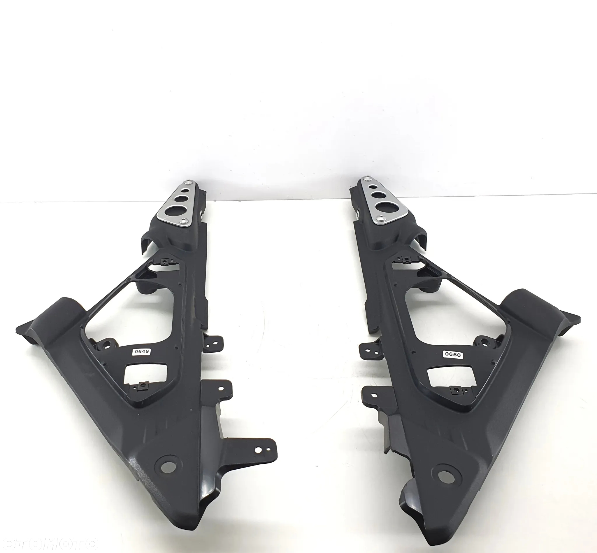 BOCZEK OSLONA WYPELNIENIE YAMAHA XSR 125 YZF MT - 2