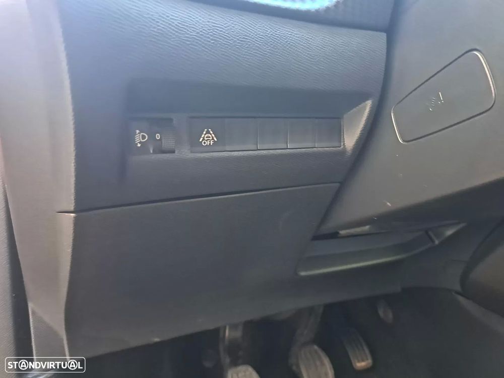 Peugeot 2008 - 25