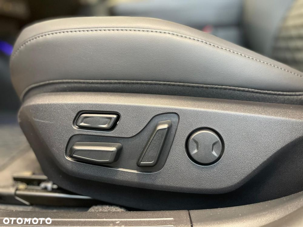 Kia EV4 - 12