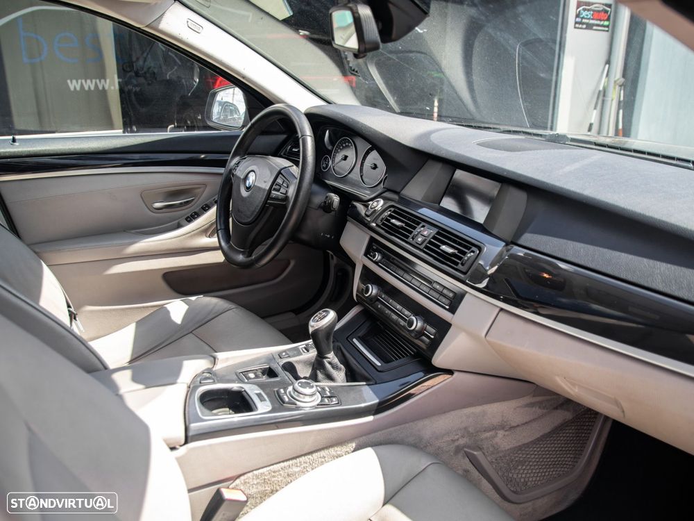 BMW 520 d Line Luxury - 27