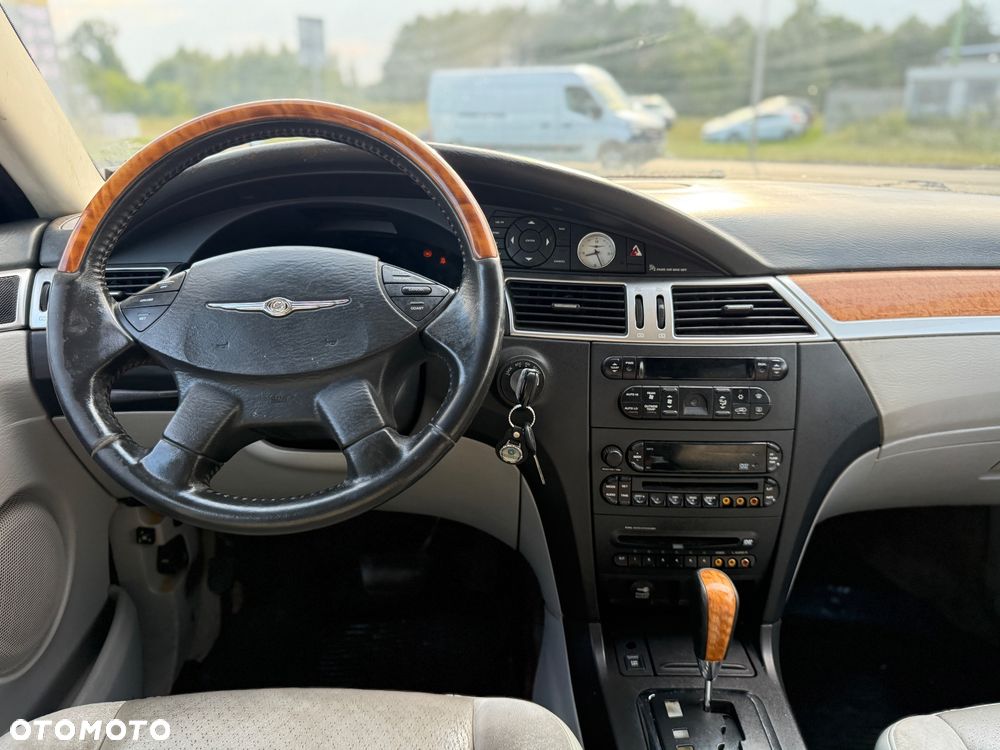 Chrysler Pacifica - 27