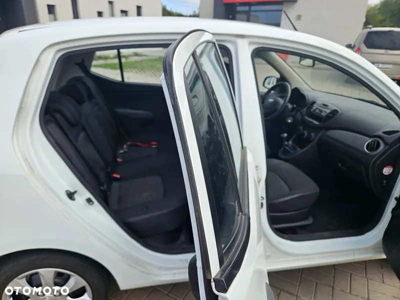 Hyundai i10 1.1 Classic + - 8