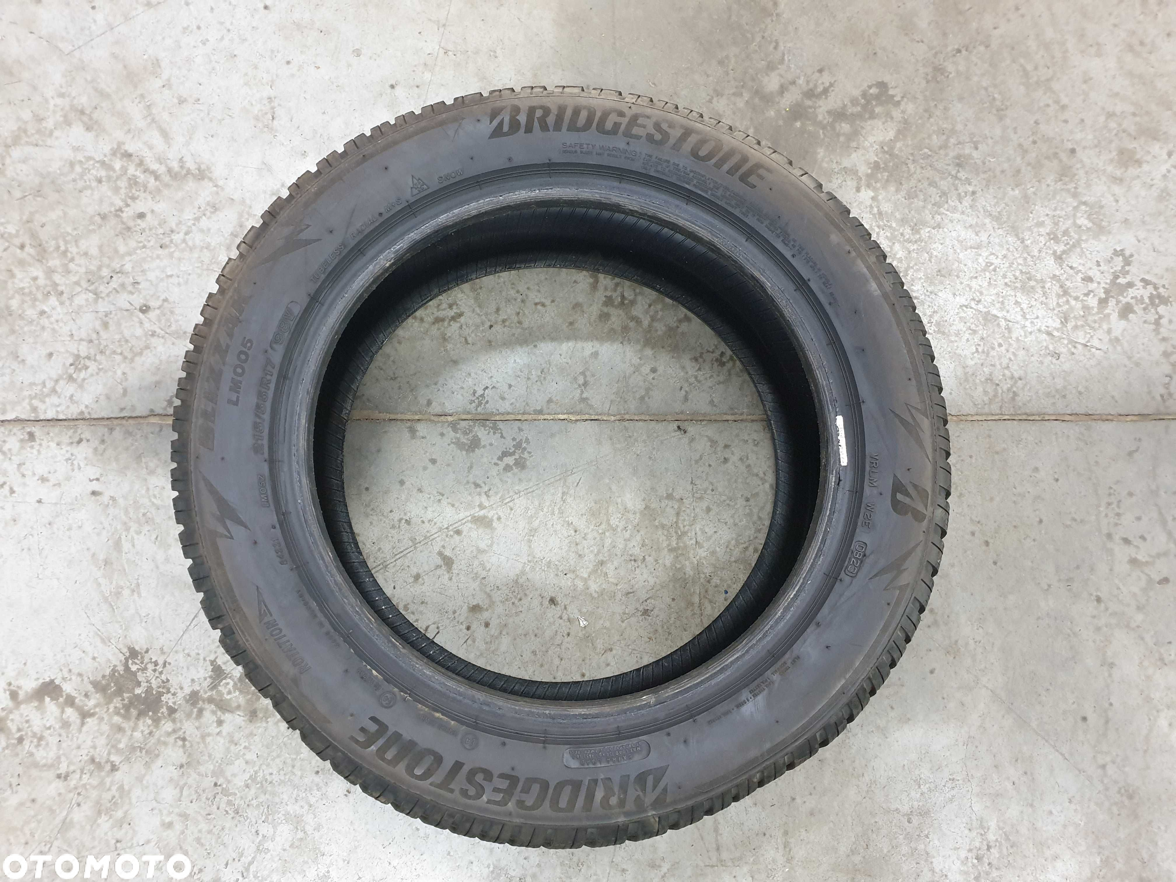 1szt. 215/55/17 98V Bridgestone Blizzak LM005 6mm 2023r [ 10560 ] - 2