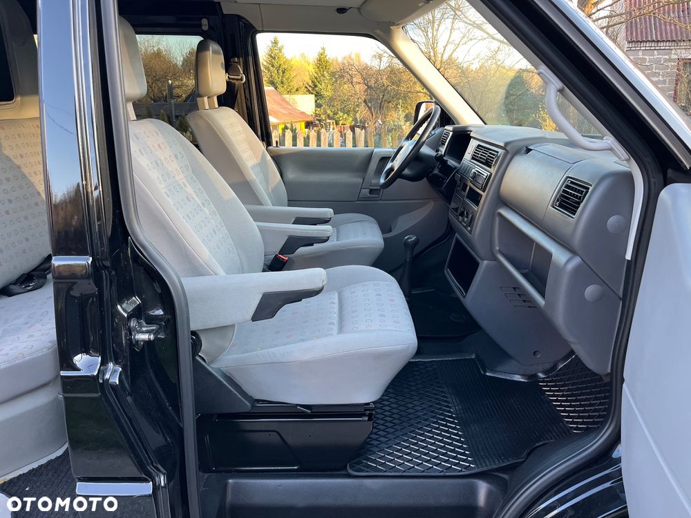 Volkswagen Transporter - 16