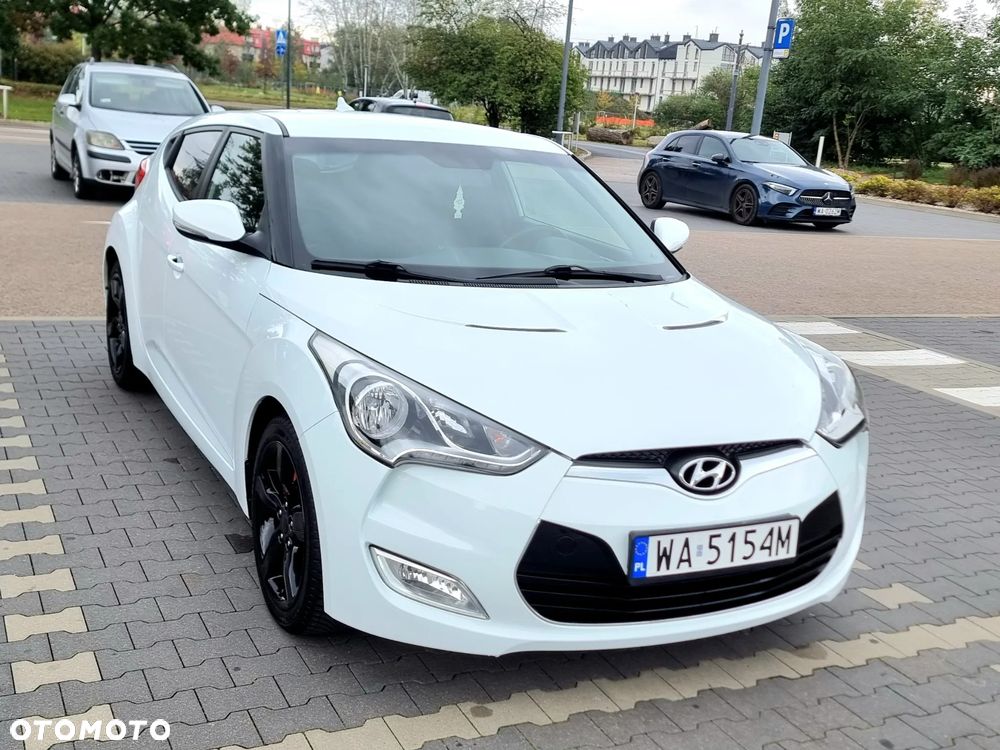 Hyundai Veloster 1.6 Style - 32