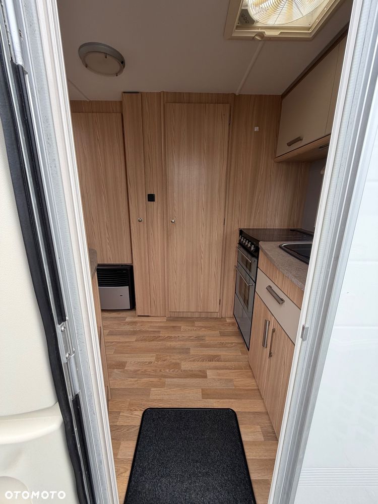 Coachman Amara 380/2 - 33