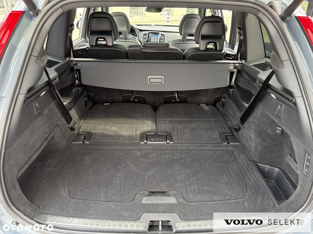 Volvo XC 90 - 31