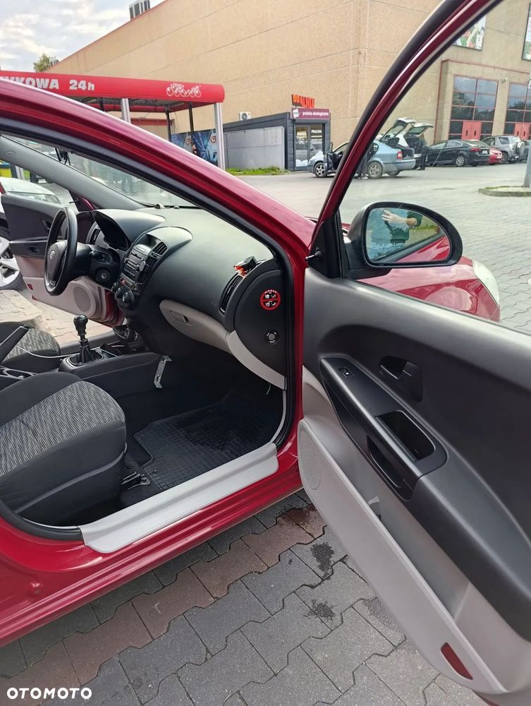 Kia Ceed 1.6 Comfort - 13