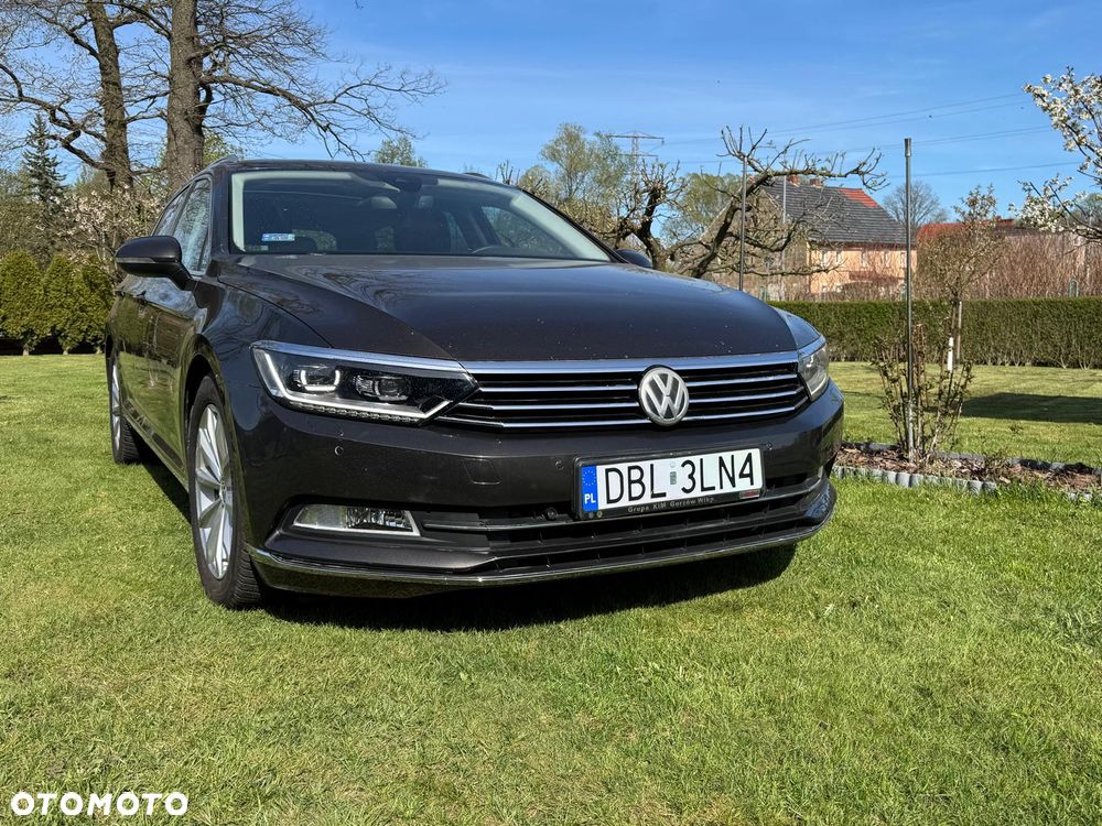 Volkswagen Passat 2.0 TDI SCR DSG Business - 1