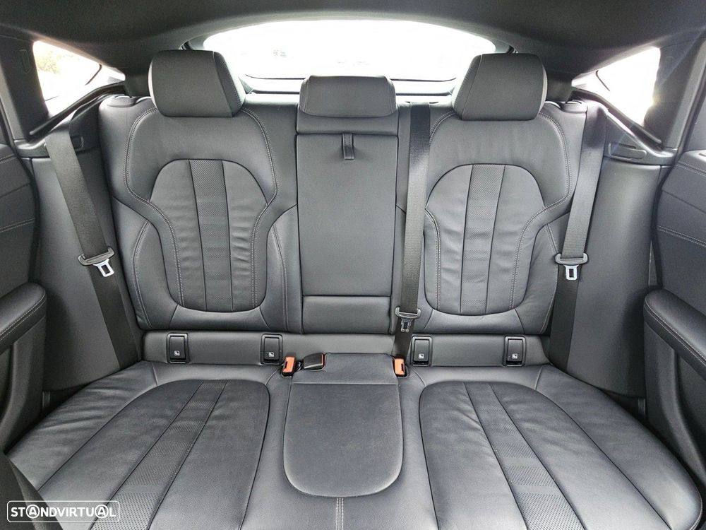 BMW X6 40 d xDrive Pack M - 29